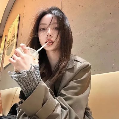 湖畔的女人们海报